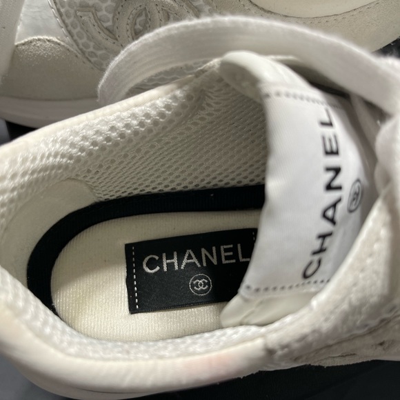Chanel all white sneakers. Size 5.5 - Picture 8 of 8
